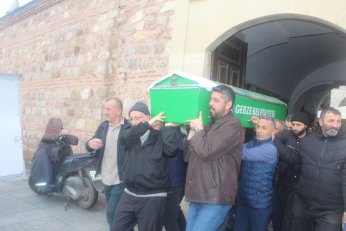 Son yolculuğuna Şuârâ Suresi ile uğurlandı