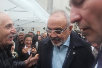 Sakık: Emir kipiyle barış olmaz