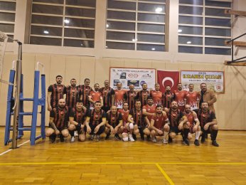 Manşetler Sevgililer Günü'nde final aşkına 