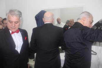 Senede bir gündü. O da önceki gündü 