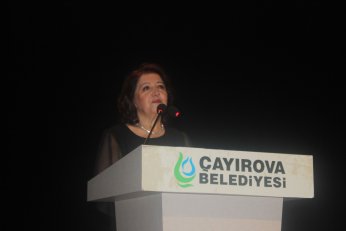 Senede bir gündü. O da önceki gündü 