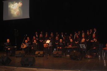 Senede bir gündü. O da önceki gündü 