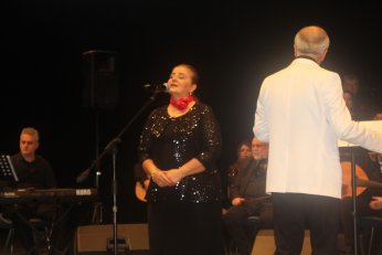 Senede bir gündü. O da önceki gündü 