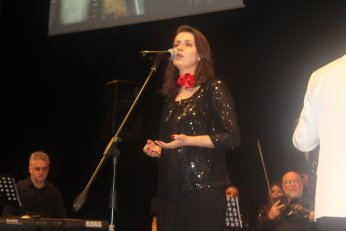 Senede bir gündü. O da önceki gündü 