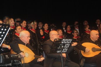 Senede bir gündü. O da önceki gündü 