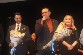 Senede bir gündü. O da önceki gündü 