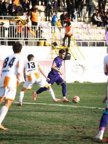 Sen Ağasın. Düştüğün yerden kalkarsın