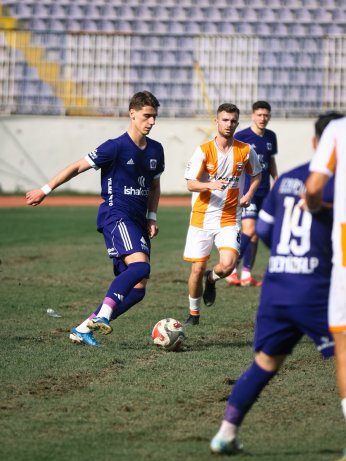 Sen Ağasın. Düştüğün yerden kalkarsın