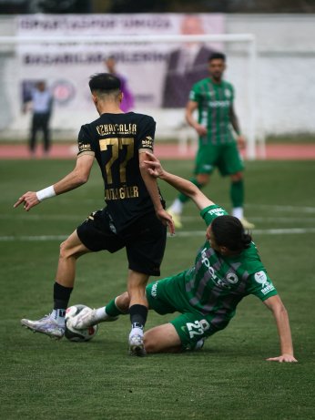 Gül iyiydi de dikeni vardı