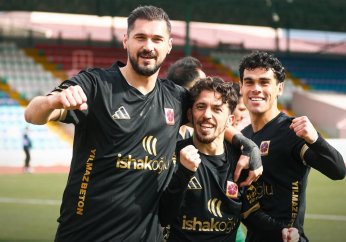 Gül iyiydi de dikeni vardı