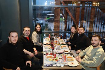 1 lira kazansın yeter ama  1 lira bile zarar etmesin