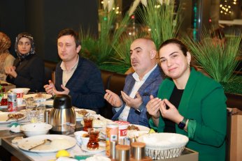 1 lira kazansın yeter ama  1 lira bile zarar etmesin