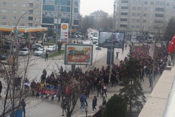 Örtmeyin. Aydınlatın. 