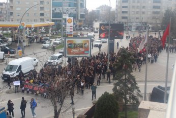 Örtmeyin. Aydınlatın. 