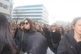 Örtmeyin. Aydınlatın. 