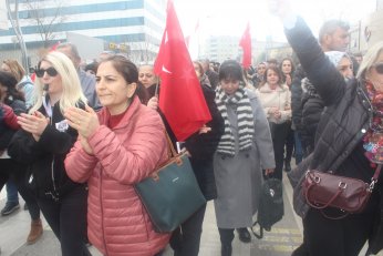 Örtmeyin. Aydınlatın. 