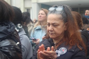 Örtmeyin. Aydınlatın. 