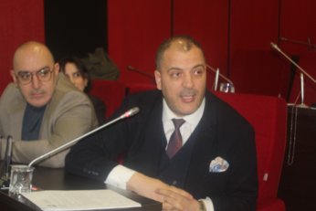 Belediye araçları paralı yollardan hızla geçecek