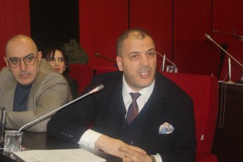 Belediye araçları paralı yollardan hızla geçecek