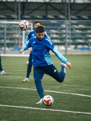 1’nci Lig için oyna Bir inci için oyna 