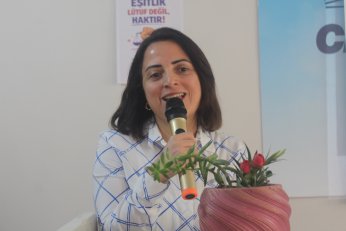 Üç kadın vekilimiz olsun diye desteğe geldim