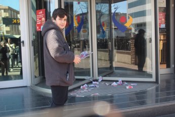 Mutlaka kazanacak, sosyalist ülkeyi  kuracağız