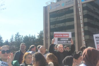 Mutlaka kazanacak, sosyalist ülkeyi  kuracağız