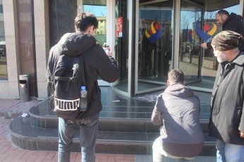 Mutlaka kazanacak, sosyalist ülkeyi  kuracağız