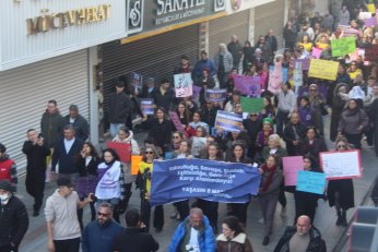 Yasağa inat: Gökkuşağı  gibi bir arada olalım