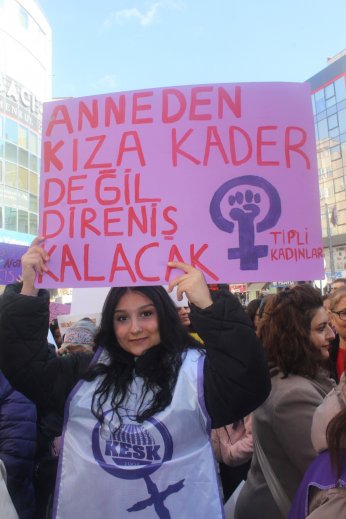 Yasağa inat: Gökkuşağı  gibi bir arada olalım