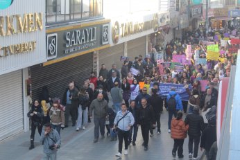 Yasağa inat: Gökkuşağı  gibi bir arada olalım