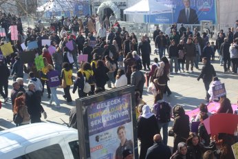 Yasağa inat: Gökkuşağı  gibi bir arada olalım