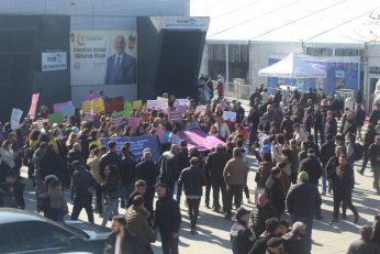 Yasağa inat: Gökkuşağı  gibi bir arada olalım