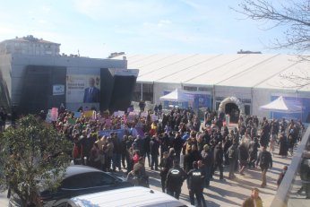 Yasağa inat: Gökkuşağı  gibi bir arada olalım