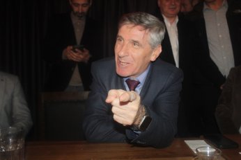 Ülke gündemi seçim değil ülke olmalı