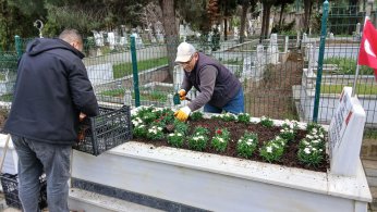 Çocuklara vatan sevgisi  şehitliklerde aşılanacak