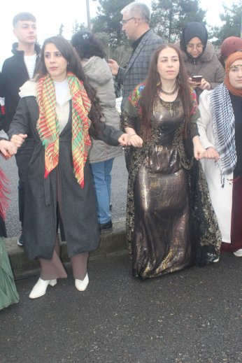 Cumhur’a: Resmi bayram ve tatil ilan edilsin