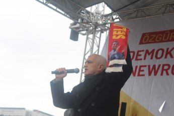 Cumhur’a: Resmi bayram ve tatil ilan edilsin