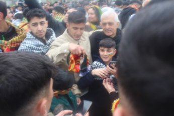 Cumhur’a: Resmi bayram ve tatil ilan edilsin