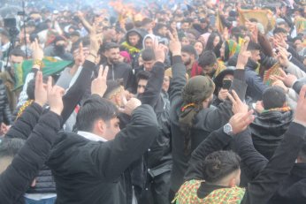 Cumhur’a: Resmi bayram ve tatil ilan edilsin