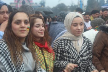 Cumhur’a: Resmi bayram ve tatil ilan edilsin