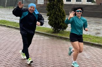 Bayramlaşmaya da koşa koşa