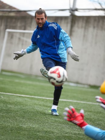 İstiklal evimizde İstikbal dilimizde azmimizde