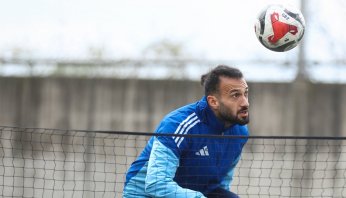 İstiklal evimizde İstikbal dilimizde azmimizde