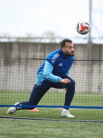 İstiklal evimizde İstikbal dilimizde azmimizde