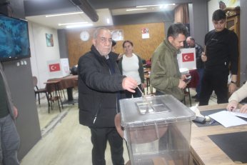 4 yılda 6.1 toplayıp 5.7 harcayacak