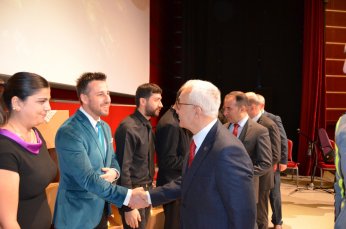 Paylaşmak iyileştirir Kütüphane birleştirir 