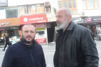 Kiraz da pınar da Ateş’e Okur’a