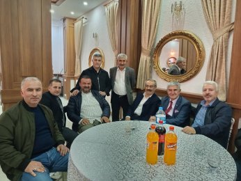 Eğitimciler düğünde “yoklama” aldı