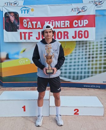 Darıca Tenis, Emirhan ile bulutlarda